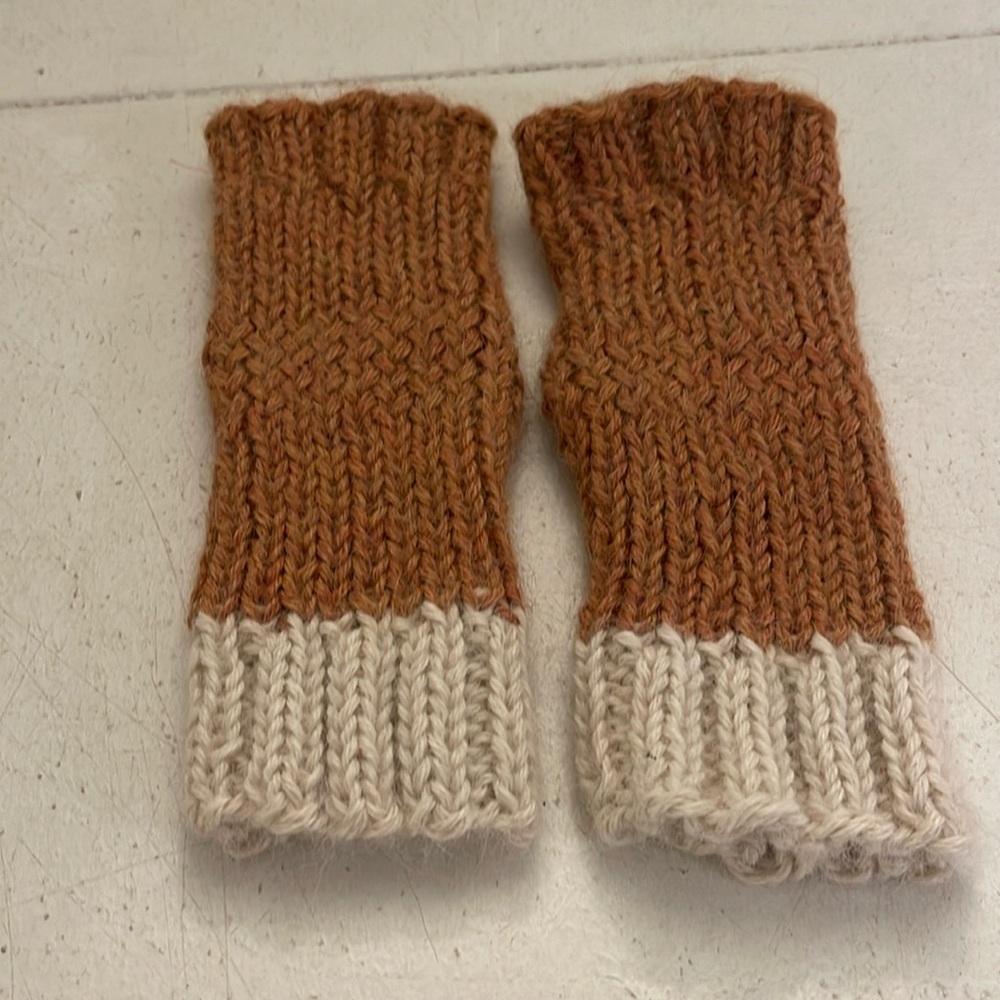 100% hand knit alpaca gloves